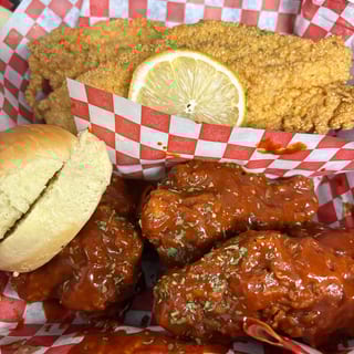 2 pc Catfish & 4 pc Wings